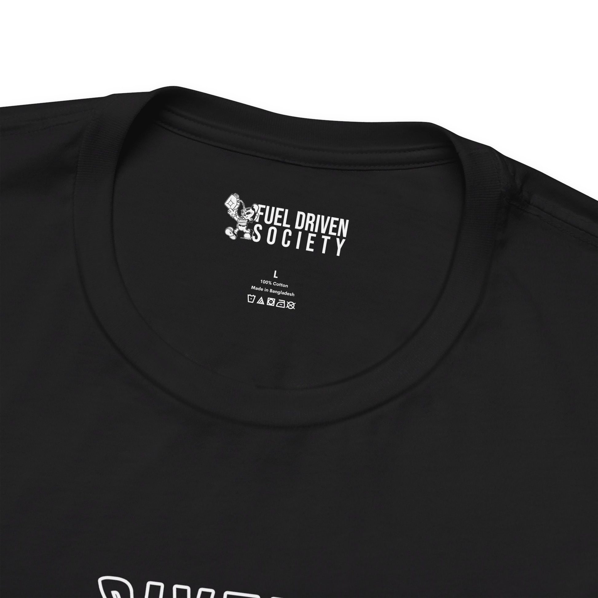 Close-up of the tagless print on the Fuel Driven Society's Drift Master Tee, highlighting the comfort and seamless design for car culture enthusiasts.
